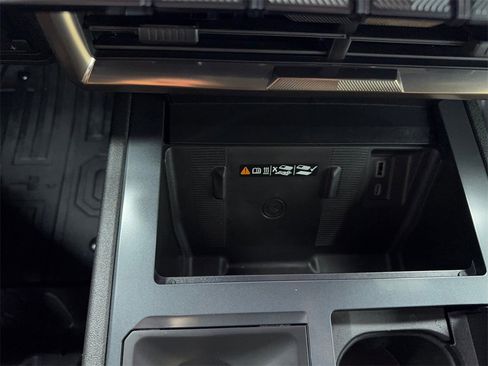 Used 2025 GMC Hummer EV 2X image 45