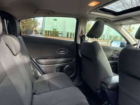Used 2021 Honda HR-V EX image 24