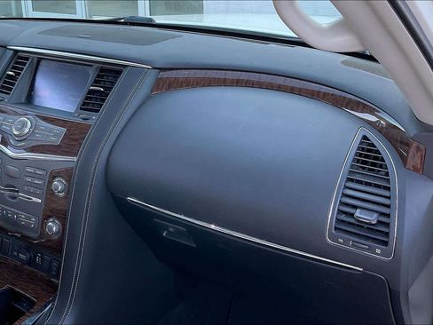 Used 2020 Nissan Armada SL w/ Premium Package image 18