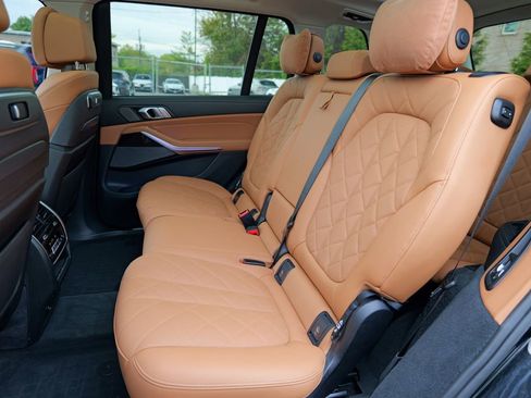 Used 2024 BMW X7 xDrive40i w/ Executive Package AWD/4WD image 29