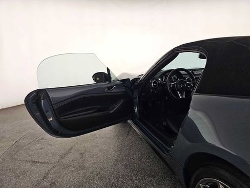 Used 2021 MAZDA MX-5 Miata Grand Touring RWD image 14