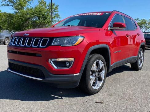 Used 2019 Jeep Compass Limited AWD/4WD image 3
