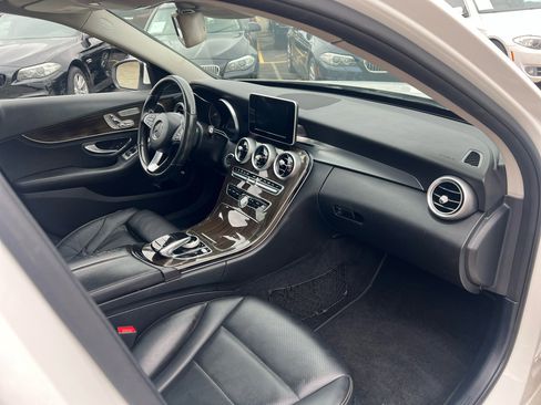 Used 2016 Mercedes-Benz C 300 4MATIC Sedan image 34