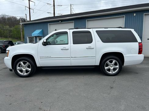 Used 2013 Chevrolet Suburban LTZ AWD/4WD image 2