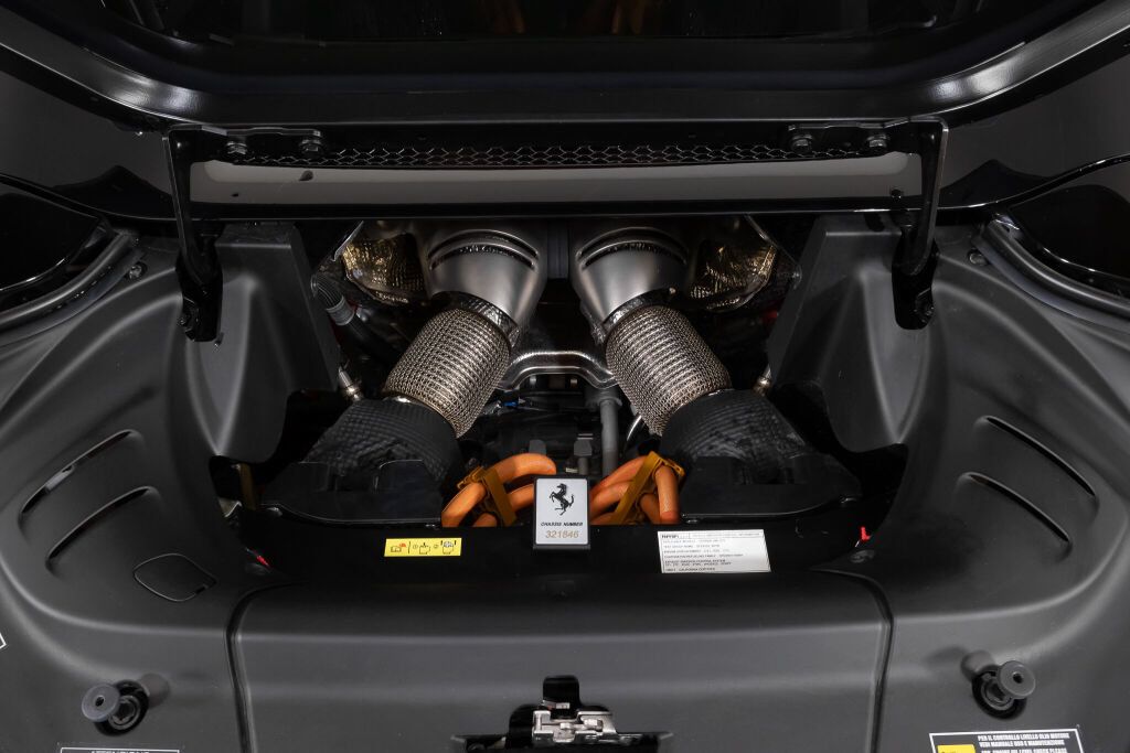 Used 2025 Ferrari 296 GTS RWD image 19