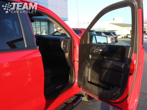 Used 2021 Chevrolet Silverado 1500 Custom Trail Boss image 25