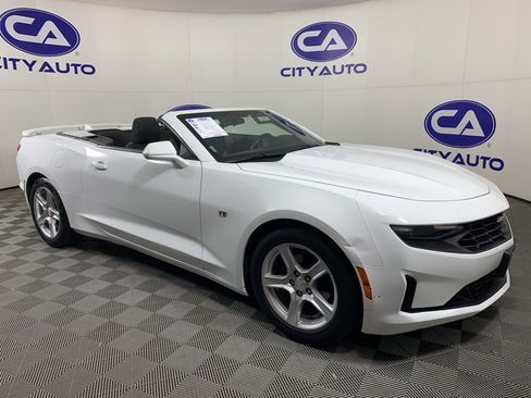Used 2020 Chevrolet Camaro LT image 35