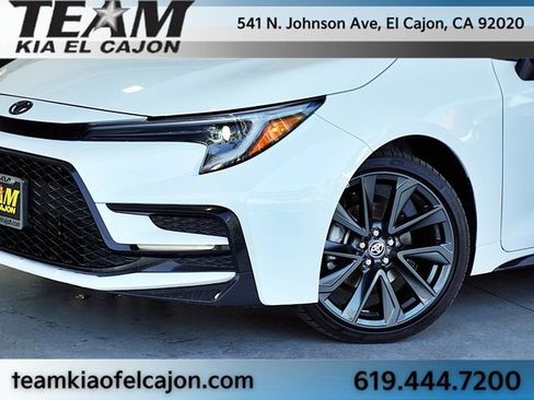 Used 2024 Toyota Corolla SE image 3