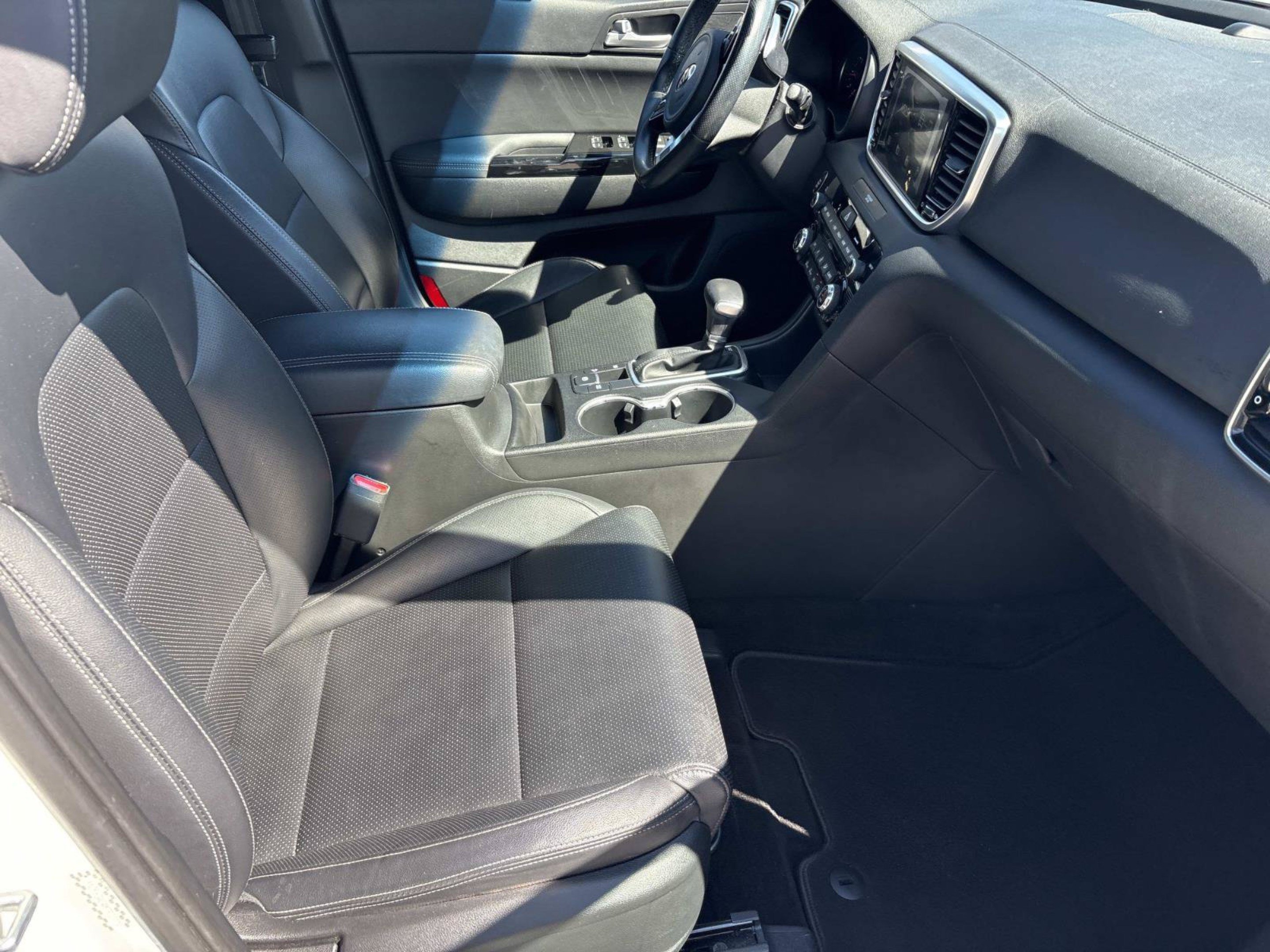 Used 2021 Kia Sportage S w/ S FWD Premium Package image 19