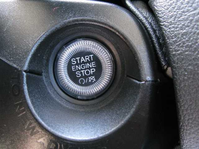 Used 2023 Jeep Renegade Trailhawk AWD/4WD image 17