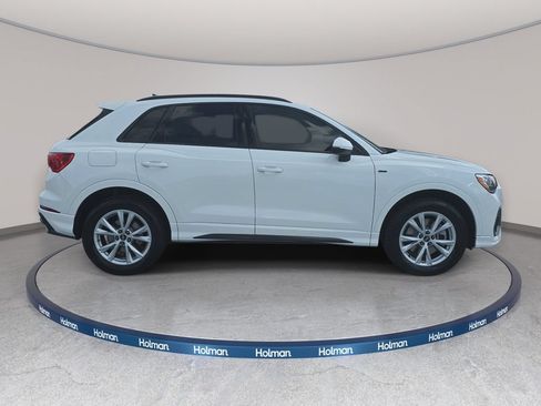 Used 2022 Audi Q3 2.0T Premium AWD/4WD image 5