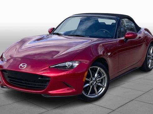 Used 2023 MAZDA MX-5 Miata Grand Touring image 1