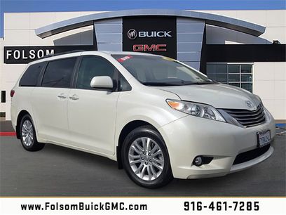 Used 2017 Toyota Sienna XLE