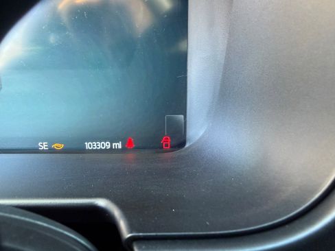 Used 2023 Ford F250 Lariat w/ Tow Technology Package image 22