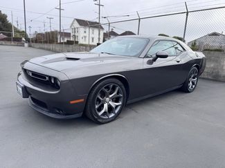 Used 2015 Dodge Challenger SXT image 1