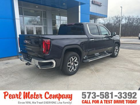 Certified 2023 GMC Sierra 1500 SLT w/ SLT Premium Plus Package AWD/4WD image 4