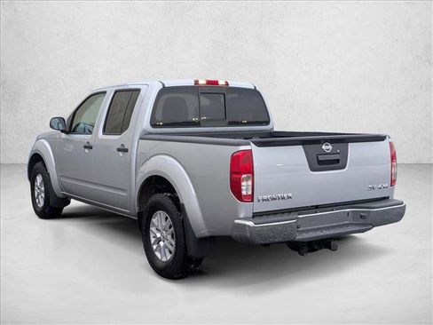 Used 2018 Nissan Frontier SV image 7