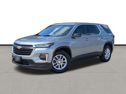 Used 2023 Chevrolet Traverse LS