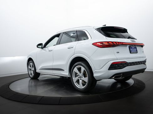 New 2025 Audi Q5 Premium Plus image 5