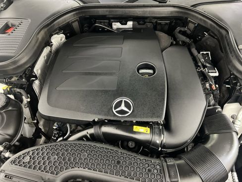 Used 2020 Mercedes-Benz GLC 300 GLC 300 image 26