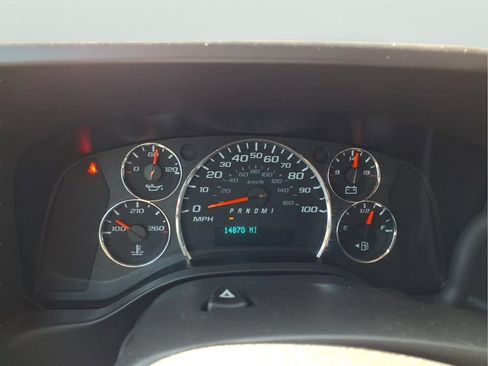 Used 2024 GMC Savana 2500 w/ Driver Convenience Package RWD image 17