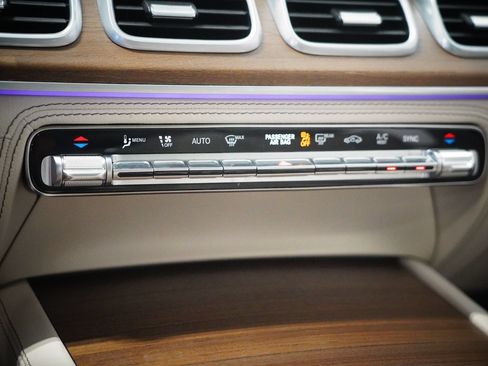 Certified 2023 Mercedes-Benz GLE 450 4MATIC image 26