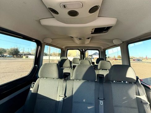 Used 2012 Mercedes-Benz Sprinter 2500 image 12
