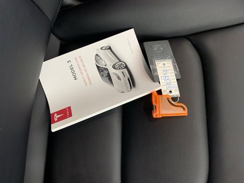 Used 2021 Tesla Model 3 Long Range image 43