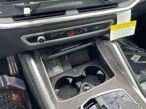 New 2026 BMW X6 xDrive40i image 13