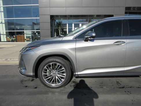 Used 2021 Lexus RX 450h AWD w/ Luxury Package image 2
