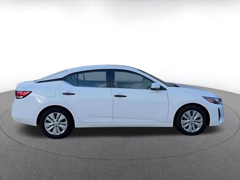 Used 2025 Nissan Sentra S image 16