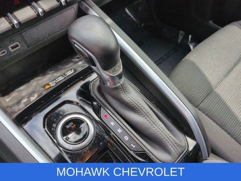Certified 2024 Chevrolet Colorado LT w/ LT Convenience Package II AWD/4WD image 17