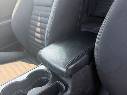 Used 2012 Dodge Challenger R/T RWD image 13