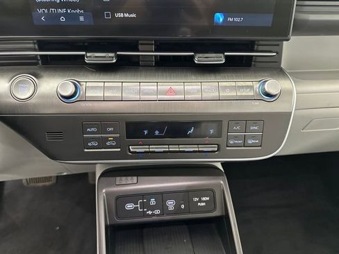 Certified 2024 Hyundai Kona SEL w/ Convenience Package image 23