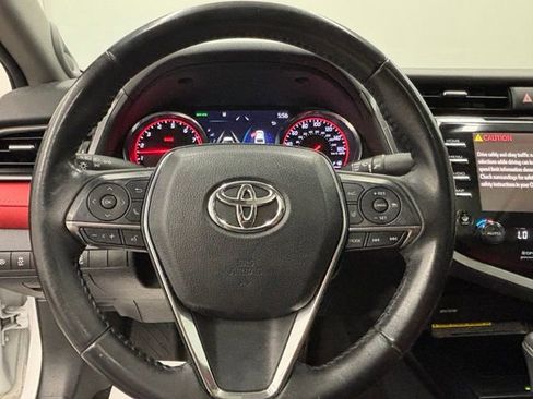 Used 2019 Toyota Camry XSE w/ Navigation Package FWD image 18