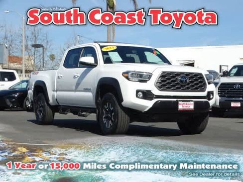 Used 2023 Toyota Tacoma TRD Off-Road w/ TRD Premium Off Road Package image 1