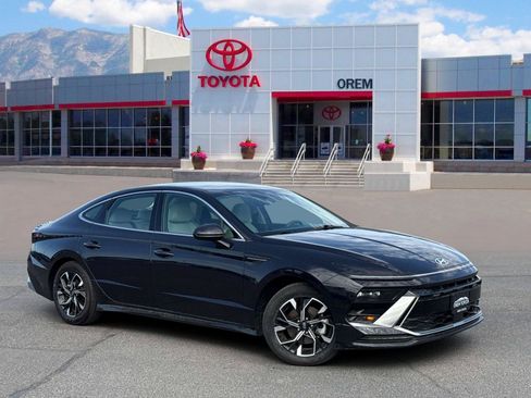 Used 2025 Hyundai Sonata SEL FWD image 1