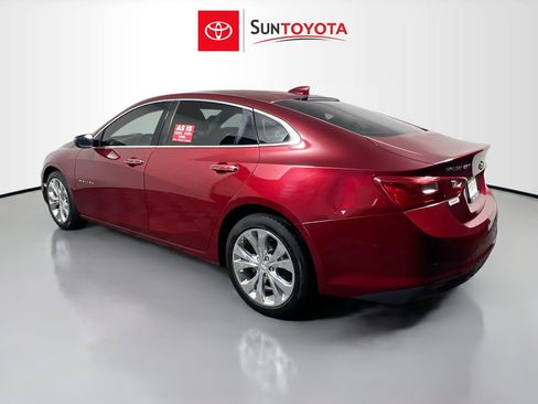 Used 2017 Chevrolet Malibu Premier w/ Driver Confidence Package image 6