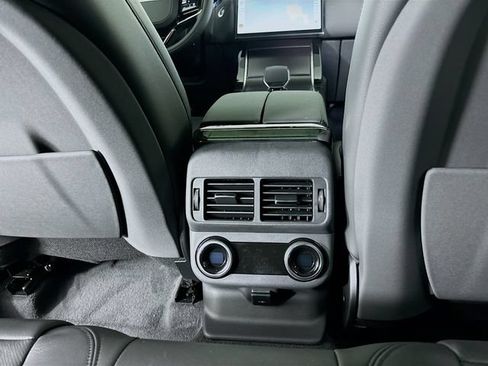 New 2026 Land Rover Range Rover Velar Dynamic SE AWD/4WD image 24