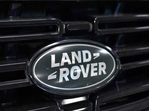 Used 2024 Land Rover Range Rover Sport SE AWD/4WD image 9