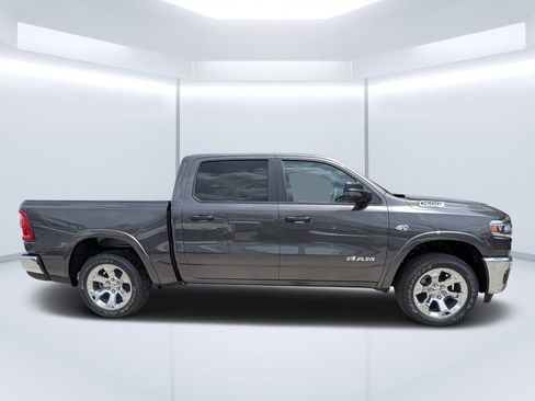 New 2026 RAM 1500 4x4 Crew Cab image 2