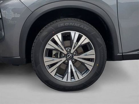 Used 2023 Nissan Rogue SV AWD/4WD image 22