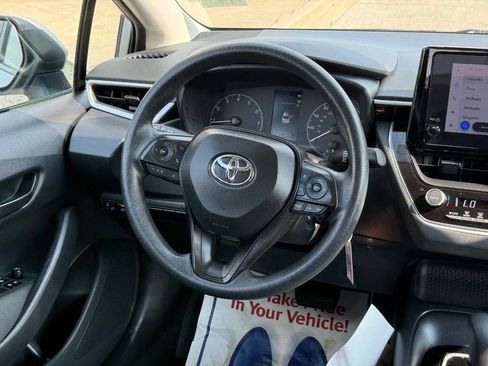 Used 2024 Toyota Corolla LE FWD image 15