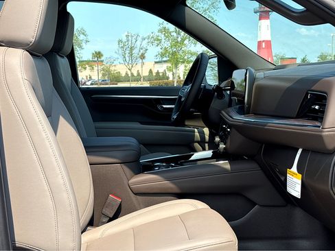 Used 2026 Chevrolet Tahoe LT w/ Comfort Package image 7