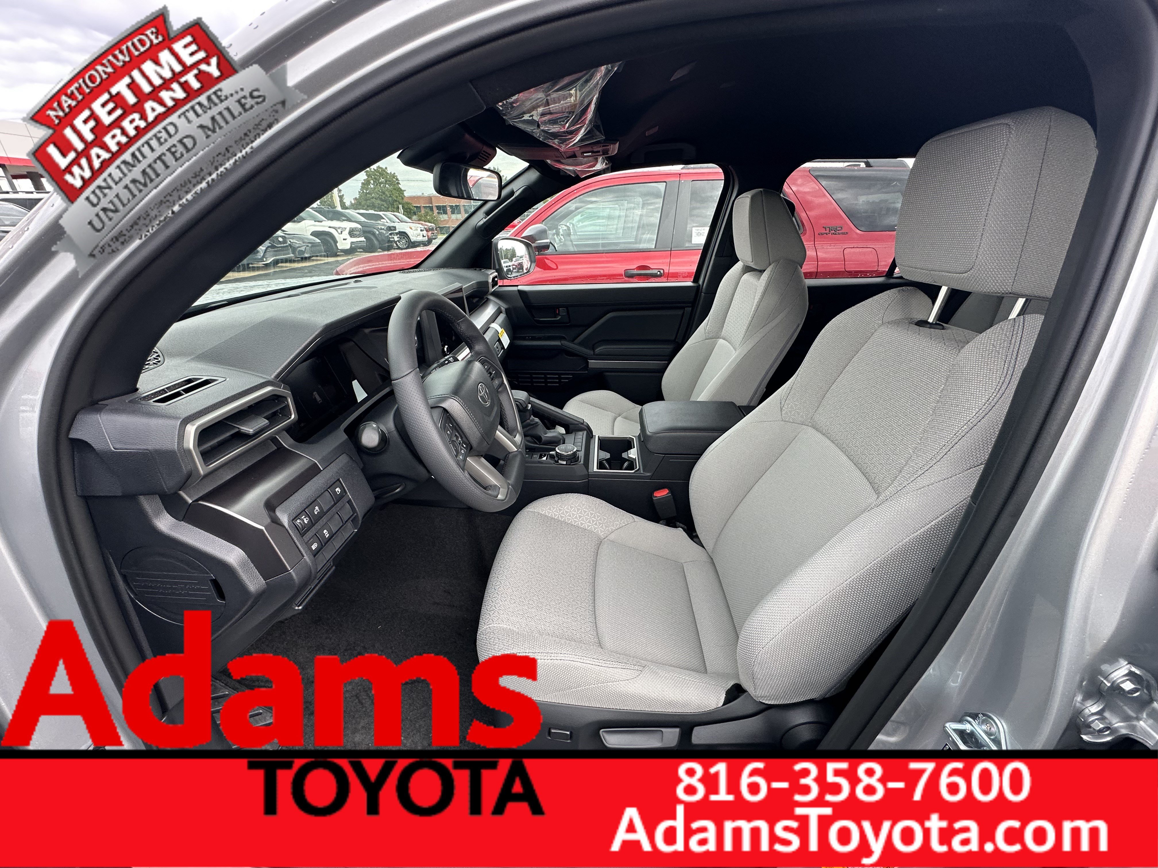 Used 2026 Toyota 4Runner SR5 AWD/4WD image 5
