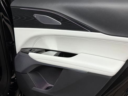 New 2026 Cadillac Lyriq Premium Sport AWD/4WD image 44