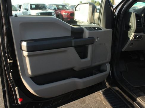 Used 2017 Ford F150 XL w/ Equipment Group 101A Mid RWD image 14