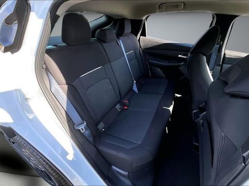 New 2026 Nissan Leaf image 9