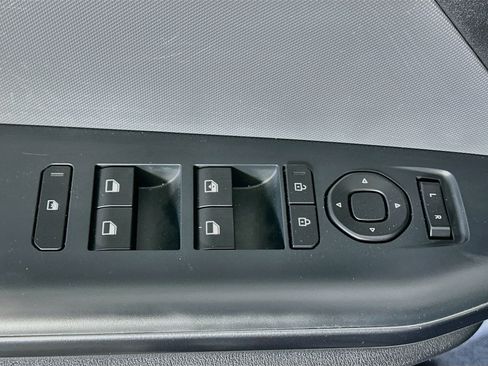Used 2025 Kia K4 FWD image 15