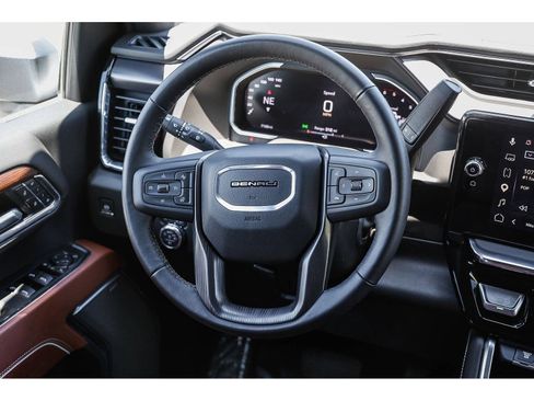 Used 2026 GMC Sierra 2500 Denali Ultimate AWD/4WD image 14